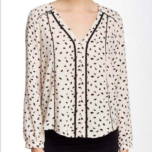 ASTR Trim Inset Blouse L Ivory Black V Neck 1823 - Picture 1 of 4